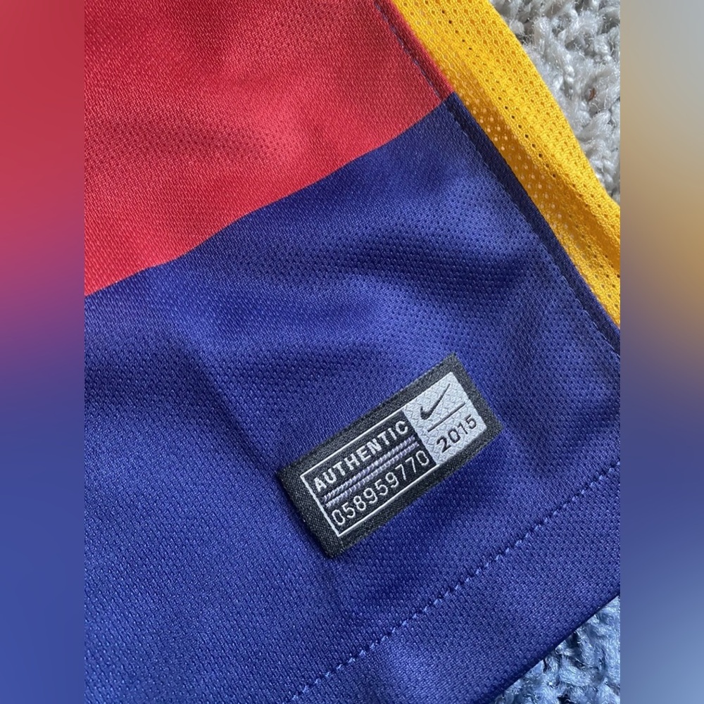 (SOLD) Fc Barcelona Nike 2015 Neymar Jr Jersey Size Small - Picture 4 of 11
